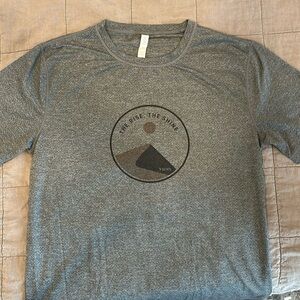 Vuouri Men’s Tech Tee Shirt - New Without Tags